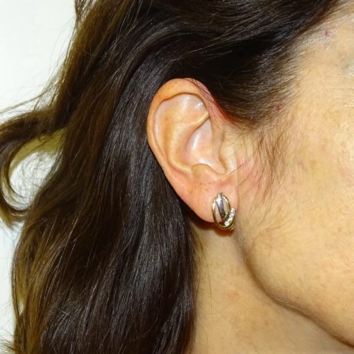 Modernos pendientes para mujer de oro blanco y oro amarillo de 18k con 8 circonitas - Imagen 2