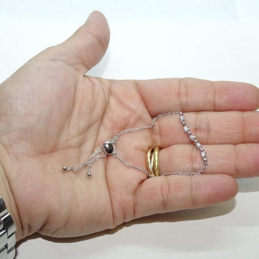 Preciosa pulsera de oro blanco de 18k con 5 diamantes auténticos. Original y cómodo cierre ajustable - Imagen 3