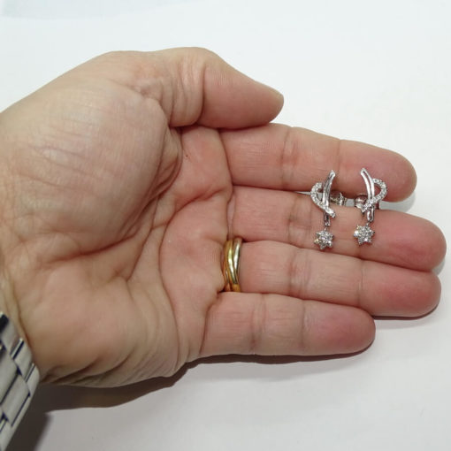 Preciosos pendientes de oro blanco de 18k con 0.49 cts de diamantes naturales - Imagen 3