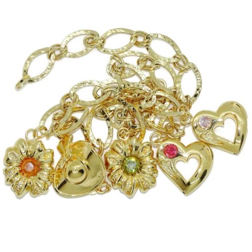 Precioso y alegre collar para mujer de oro amarillo de 18k con 5 motivos, corazones, flores y sombrero. 42.00cm de largo. 21.25gr de oro de 18k. - Imagen 6