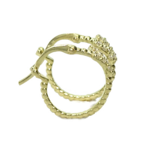 Bonitos y originales pendientes tipo aro de oro de 18k para niña con mariposa y circonitas. - Imagen 6