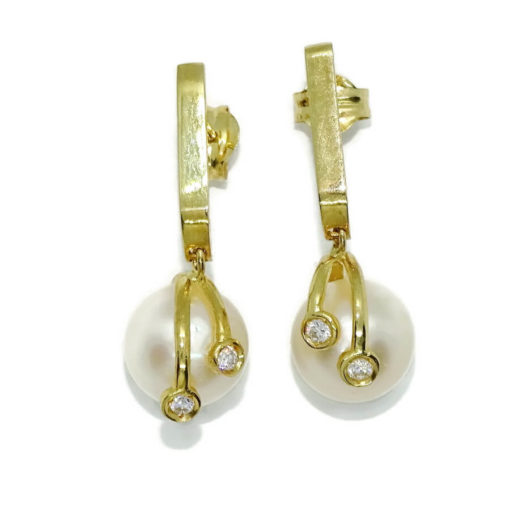 Pendientes para mujer de oro amarillo de 18k con 4 circonitas engastadas y perlas cultivadas redondas de 9.00mm.
