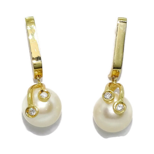 Pendientes para mujer de oro amarillo de 18k con 4 circonitas engastadas y perlas cultivadas redondas de 9.00mm. - Imagen 9
