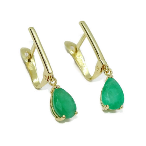 Preciosos pendientes en oro amarillo de 18k con 2 esmeraldas naturales talla lagrima de 7x5