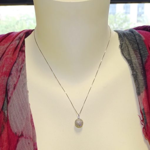 Colgante bola de discoteca ochentera de 2.11cts de diamantes en oro blanco de 18k. - Imagen 2