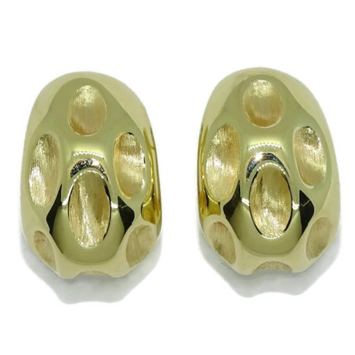 Pendientes oro amarillo mate y brillo de 18k salvaje oeste para mujer con cierre omega.