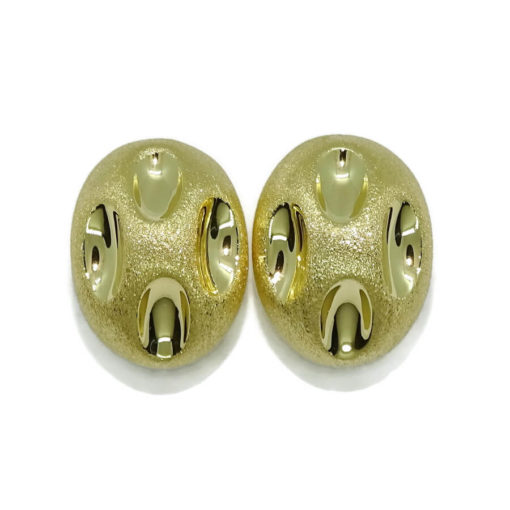 Pendientes oro amarillo mate y brillo de 18k print animal para mujer con cierre omega. Peso; 4.60 gr de oro de 18k. - Imagen 6