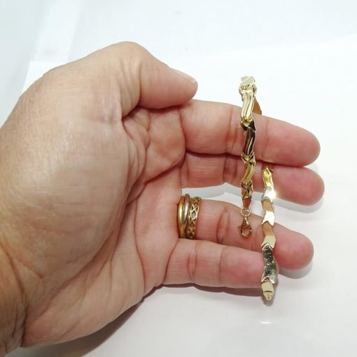 Pulsera clásica para mujer de oro amarillo mate y brillo de 18k semi-rígida - Imagen 3