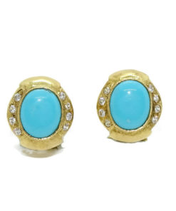 Preciosos y clásicos pendientes de oro amarillo de 18k con turquesas y circonitas. Grandes y aparentes.