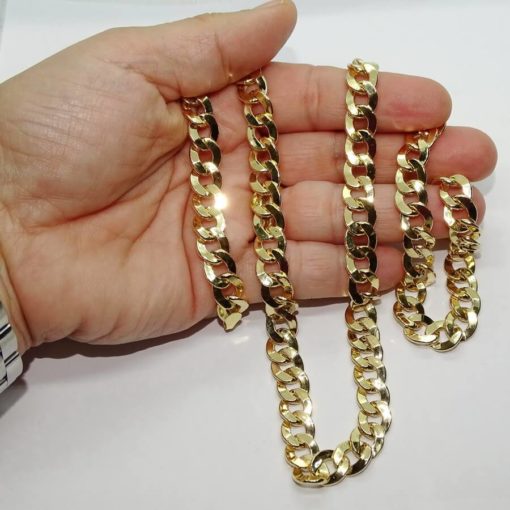 Cadena muy grande para hombre de oro amarillo de 18k tipo barbada hueca de 9.00mm de ancha y 60cm de larga. Peso; 27.10 gr de oro de 18k - Imagen 3