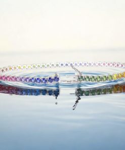 pulsera tipo riviere para mujer de oro blanco de 18k y 6.33cts de zafiros de color. Tendencia rainbow, 8.65gr de oro 18k