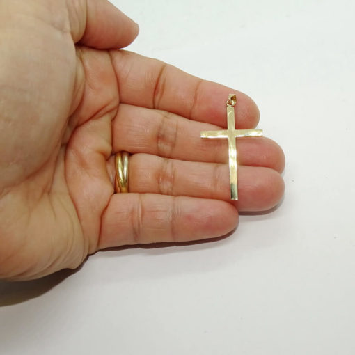 Cruz de oro amarillo de 18k de tubo cuadrado, grande, fuerte, elegante y resistente. - Imagen 2