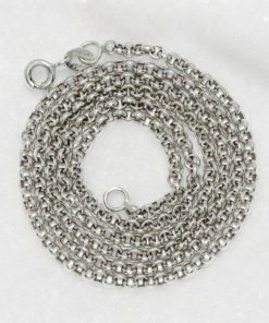 Cadena para Mujer de Oro blanco de 18k modelo rolo plana de 3mm de ancha y 50cm de Largo con Cierre reasa. 4.10gr de oro de 18k