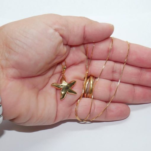 Colgante de estrella de mar de oro amarillo de 18k y cadena veneciana todo oro de 18k de 45cm. - Imagen 4
