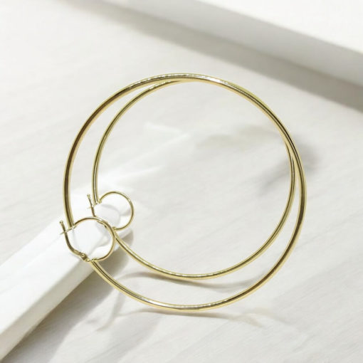 Enormes aros de oro amarillo de 18k con tubo de 2mm de grosor y 6.50cm de diámetro exterior. Peso; 4.00gr de oro de 1ª Ley - Imagen 4
