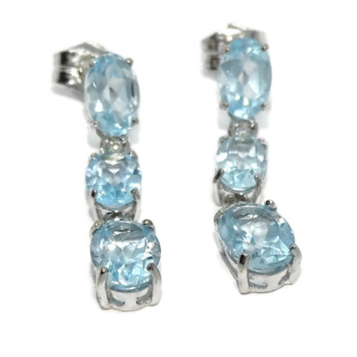 Preciosos pendientes con 6 topacios azules sky y 4 diamantes de 0.10cts montados en oro blanco de 18k - Imagen 8