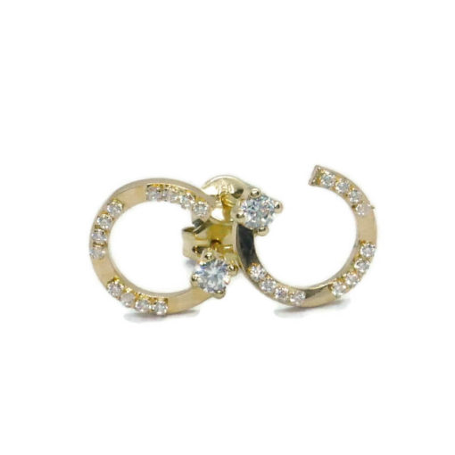 Originales pendientes de círculo en oro amarillo de 18k con circonitas. Cierre presión. 1.00 cm de diámetro. Peso: 0.70 gr. - Imagen 4