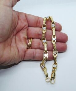 Pulsera para hombre de oro amarillo y oro blanco de 18k con greca y detalle de tornillo - Imagen 3