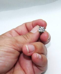 Alternative view of Pendiente Solitario Diamante Sintético 1.00 ct E VS1 IGI, Oro Blanco 18k, Montura 4 Garras 7 mm