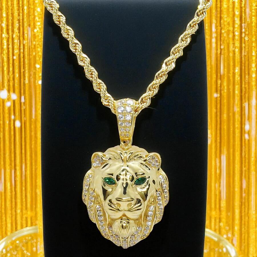 Colgante León Oro Amarillo 18k con cordón 60.00cm– 15.35 g en Total – Edición especial Never say Never