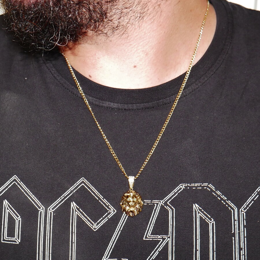 Colgante León tamaño discreto Oro Amarillo 18k con Circonitas y Cadena Barbada 60 cm , Alta Joyería Masculina - Imagen 2