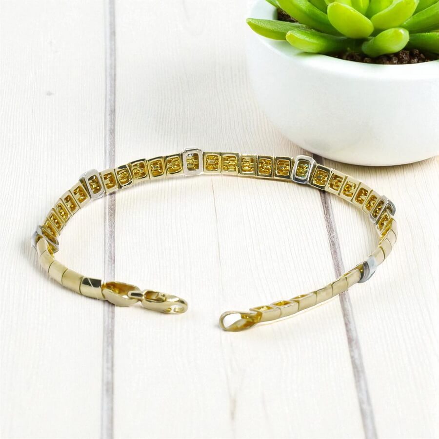 Pulsera de Oro Amarillo y Blanco 18k con Diamantes y Esmeraldas – 18.50 cm – 12.30 g – 5 mm – Cierre Mosquetón 💎 - Imagen 5