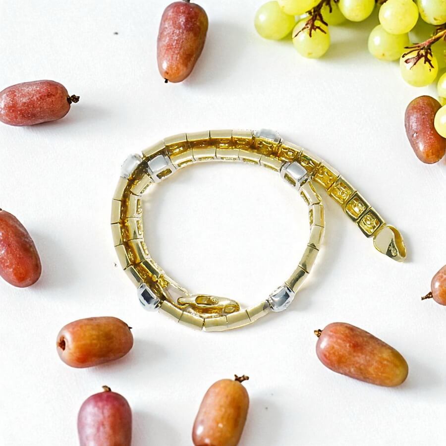 Pulsera de Oro Amarillo y Blanco 18k con Diamantes y Esmeraldas – 18.50 cm – 12.30 g – 5 mm – Cierre Mosquetón 💎 - Imagen 8