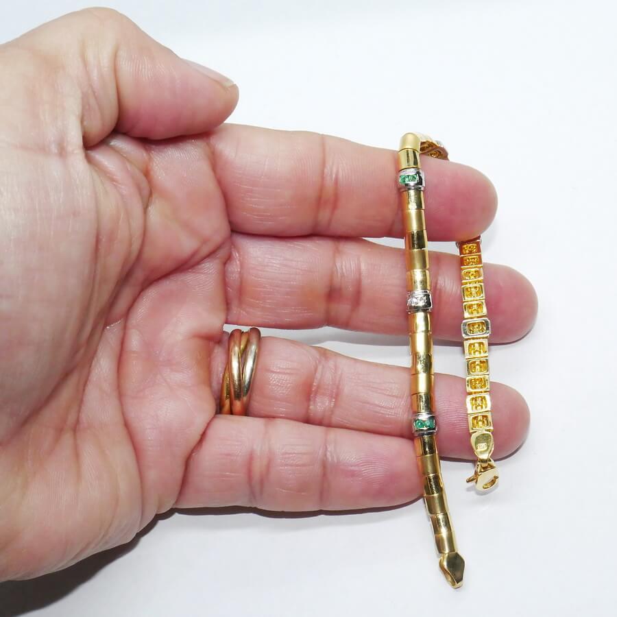 Pulsera de Oro Amarillo y Blanco 18k con Diamantes y Esmeraldas – 18.50 cm – 12.30 g – 5 mm – Cierre Mosquetón 💎 - Imagen 3