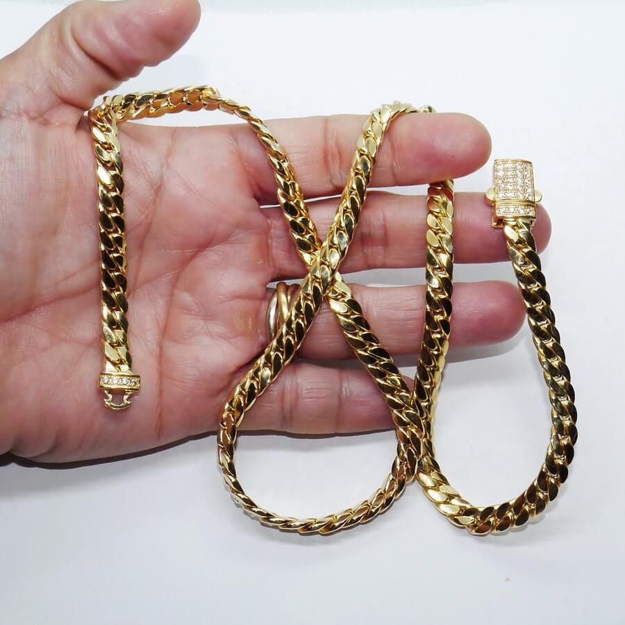 Cadena Cubana para Hombre y mujer de Oro Amarillo 18k – 7mm – 60cm – 26.15g – Cierre Mónaco con Circonitas - Imagen 3