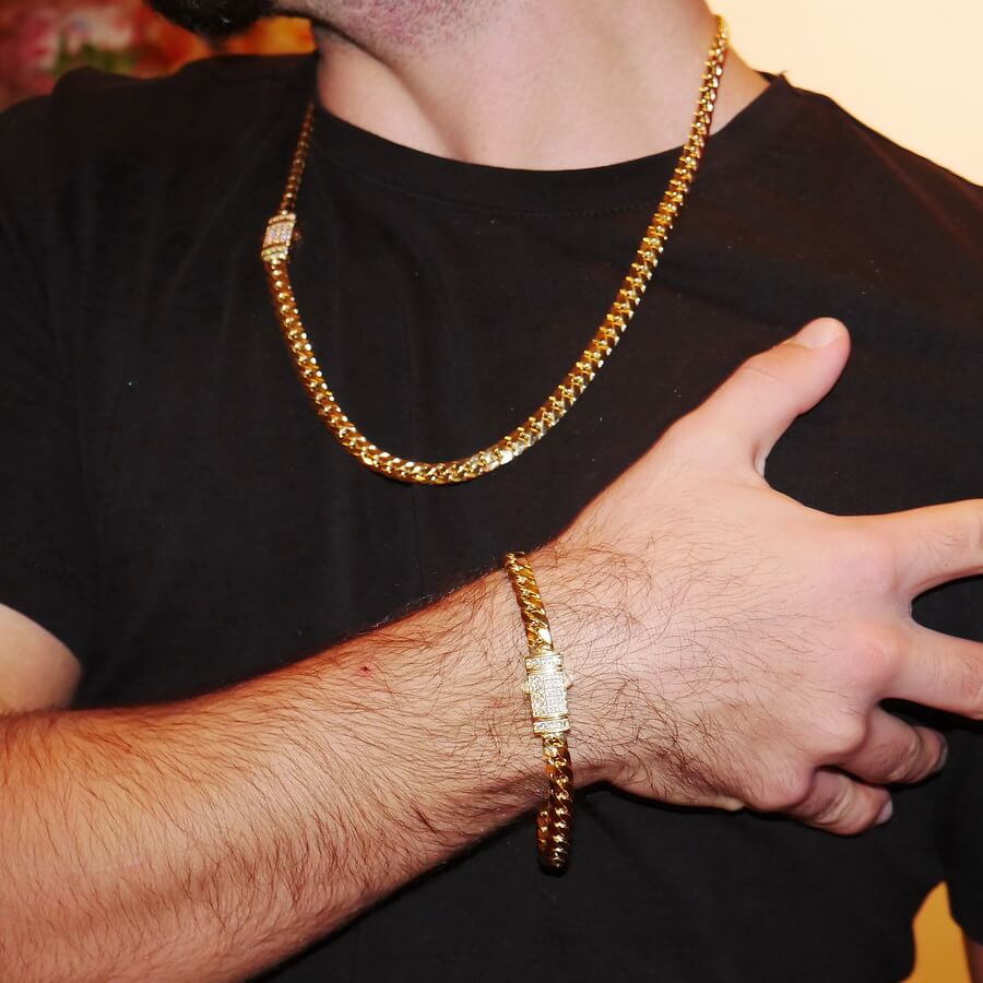 Pulsera Cubana Hombre Oro Amarillo 18k – 7mm – 21cm – 13.30g – Cierre Mónaco con 28 Circonitas – Never say Never - Imagen 2