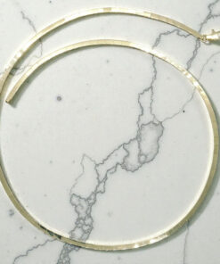 Collar Omega Semirrígido en Oro de 18k — 10,50 g ✨ Un diseño que combina fuerza y suavidad - Imagen 4