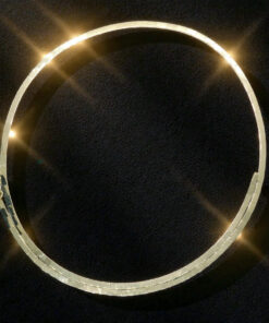 Collar Omega Semirrígido en Oro de 18k — 10,50 g ✨ Un diseño que combina fuerza y suavidad