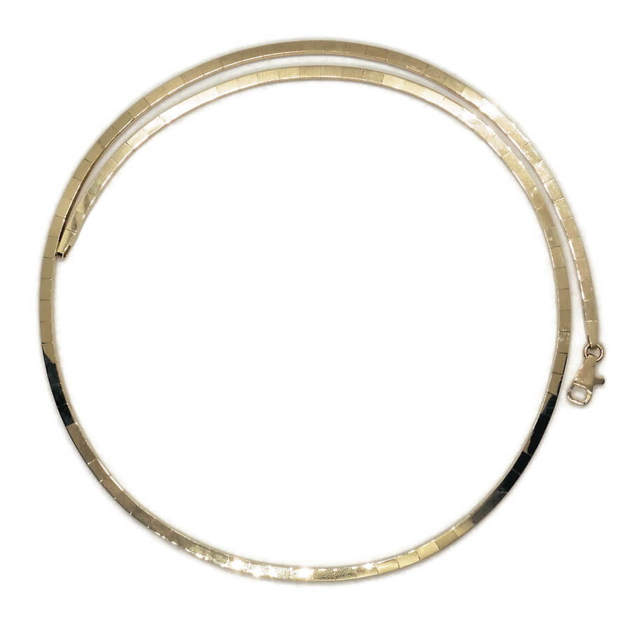 Collar Omega Semirrígido en Oro de 18k — 10,50 g ✨ Un diseño que combina fuerza y suavidad - Imagen 9