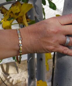 Alternative view of Pulsera bicolor de oro de 18k para mujer, calabrote en oro blanco y cierre mosquetón