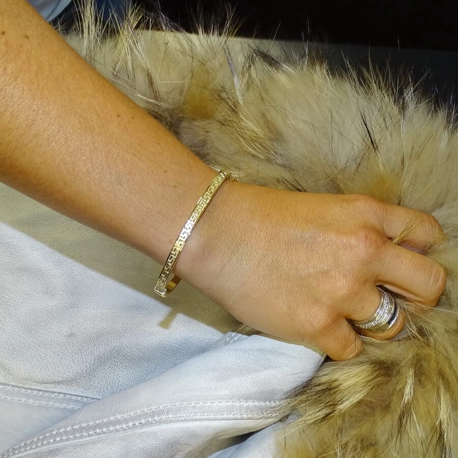 Pulsera de Oro 18K Greca Rígida 56 mm (17,6 cm Interior) – Pulsera Oro Amarillo Elegante 4,45 g - Imagen 7
