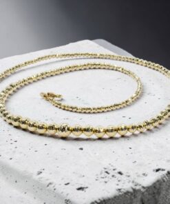 Collar de bolas en disminución en oro de 18k – 10,30 gr. 45 cm. Cierre mosquetón