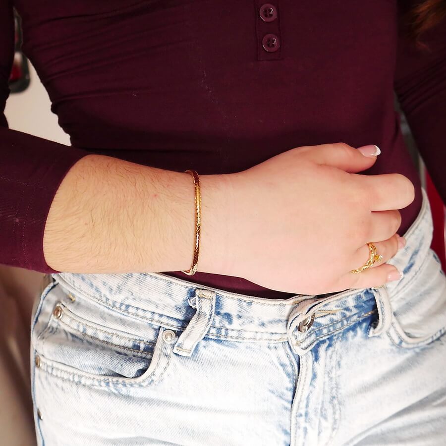 Pulsera semirrígida elástica de oro de 18k – 2,80 g | Medida interior 62 mm | Cierre mosquetón - Imagen 6