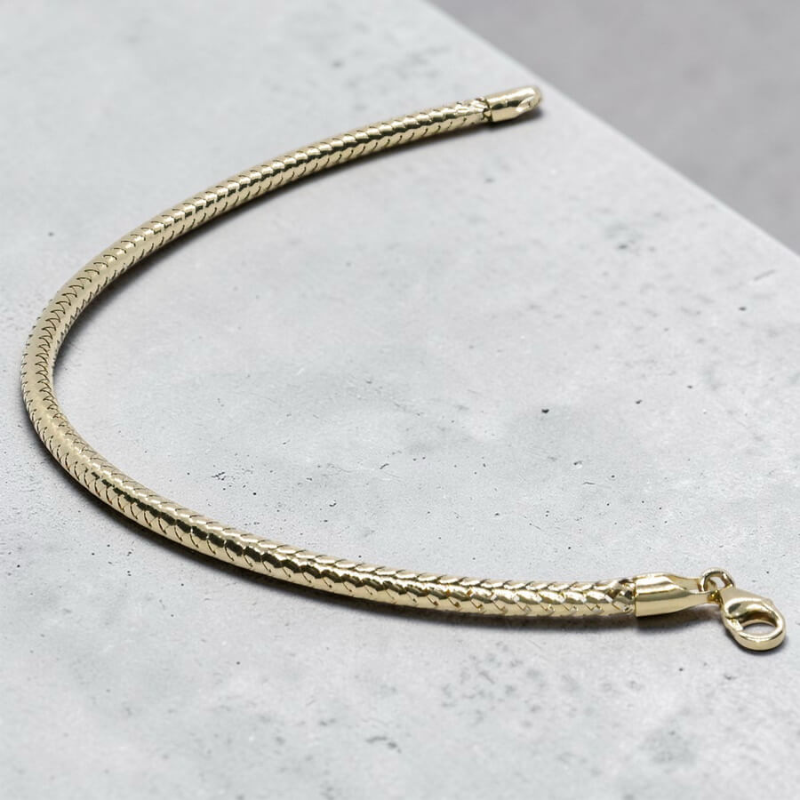 Pulsera semirrígida elástica de oro de 18k – 2,80 g | Medida interior 62 mm | Cierre mosquetón - Imagen 8
