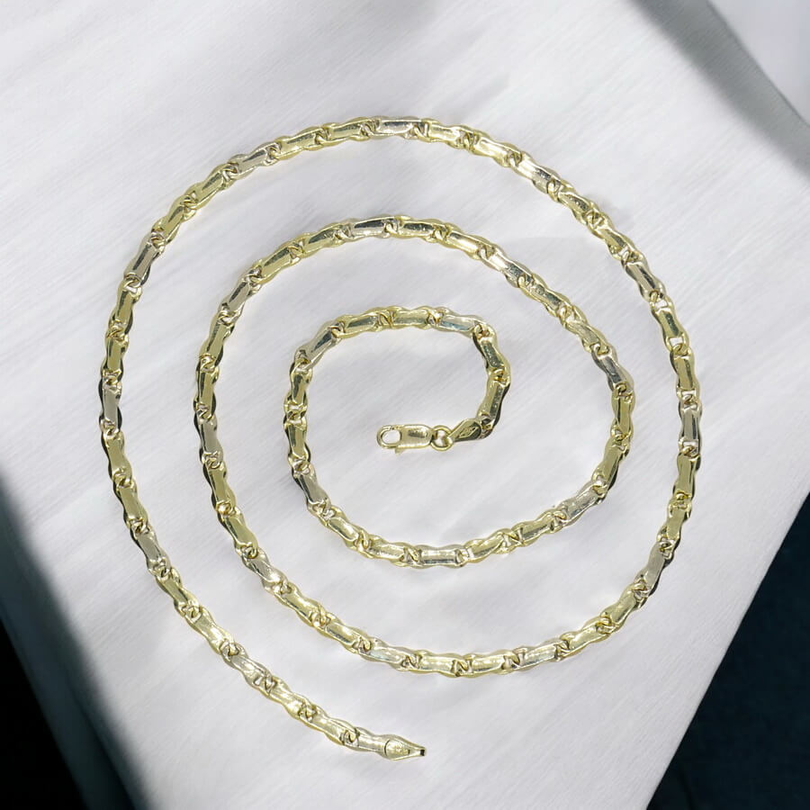 Cadena de oro amarillo macizo de 18k, 60 cm de largo y 4.00 mm de ancho, con cierre mosquetón de seguridad. Peso: 20.50 gramos de oro de 18k. - Imagen 9