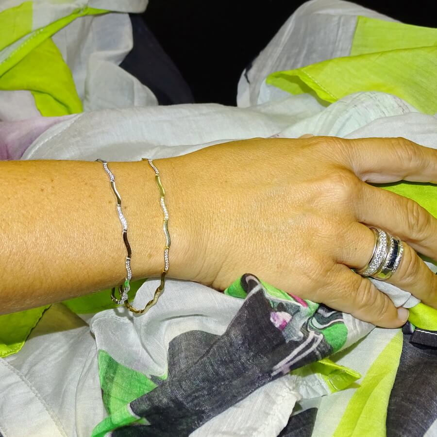 Pulsera oro blanco 18k mujer ondas semi rígida circonitas elegante 19 cm - Imagen 2