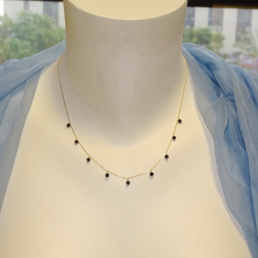 Collar de Oro 18k y Espinela Negra para Mujer – Cadena Ajustable 45 cm – Regalo Elegante con Estilo y Personalidad - Imagen 2